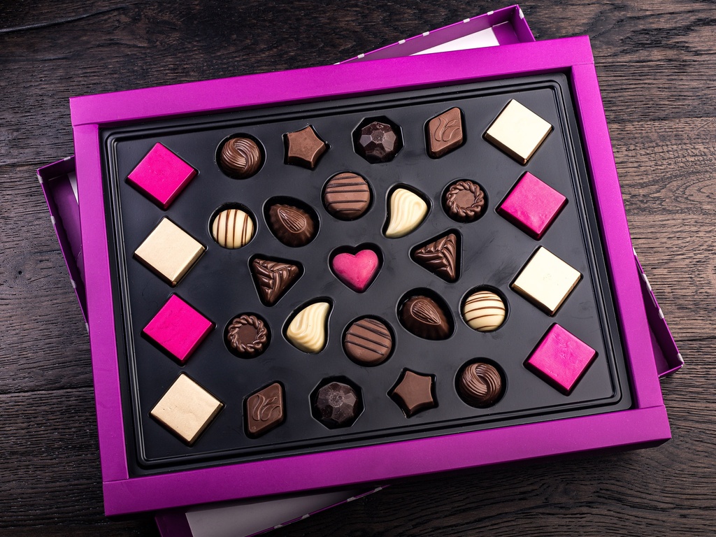 Assorted Chocolate Purple Velvet Gift Box, 350g